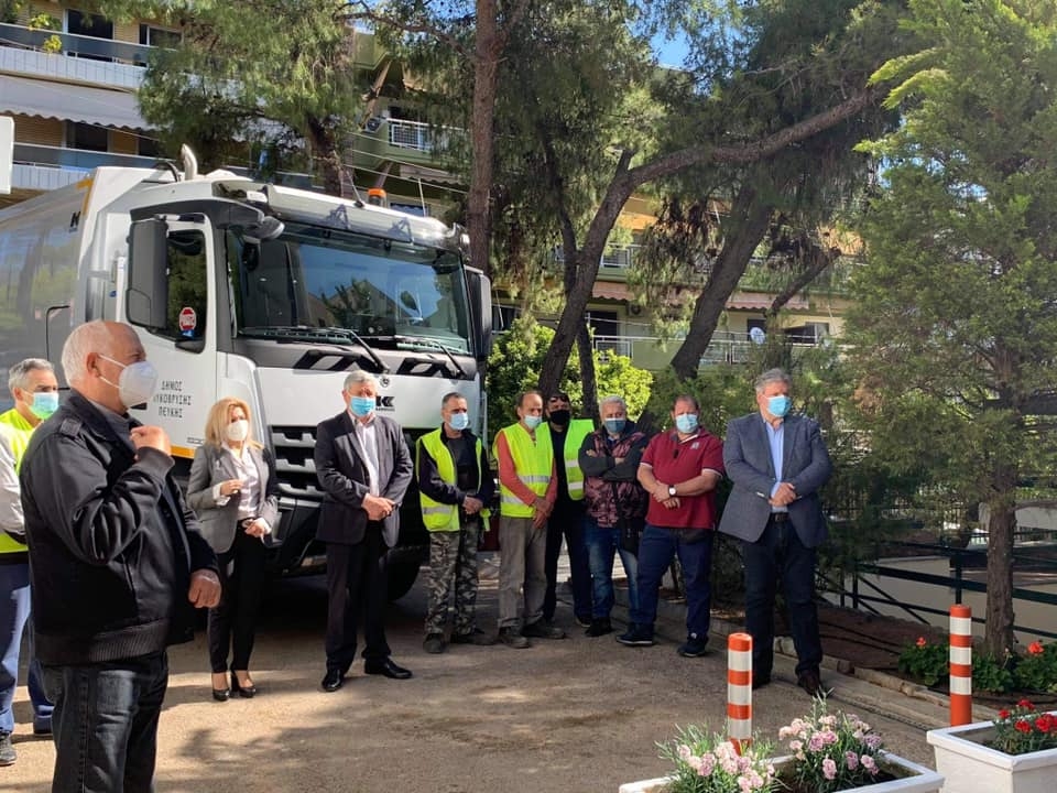 Δύο νέα σύγχρονα απορριμματοφόρα στον Δήμο Λυκόβρυσης- Πεύκης