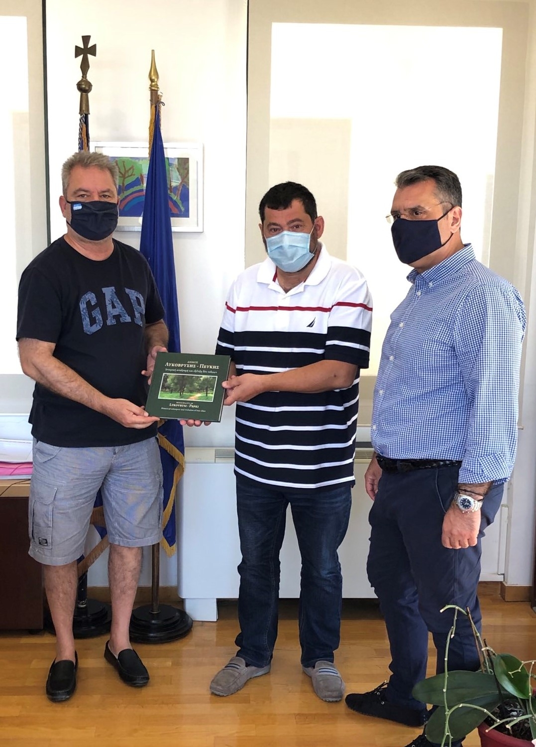 Αντιπροσωπεία του ΑΟ Λυκόβρυσης υποδέχθηκε ο Δήμαρχος