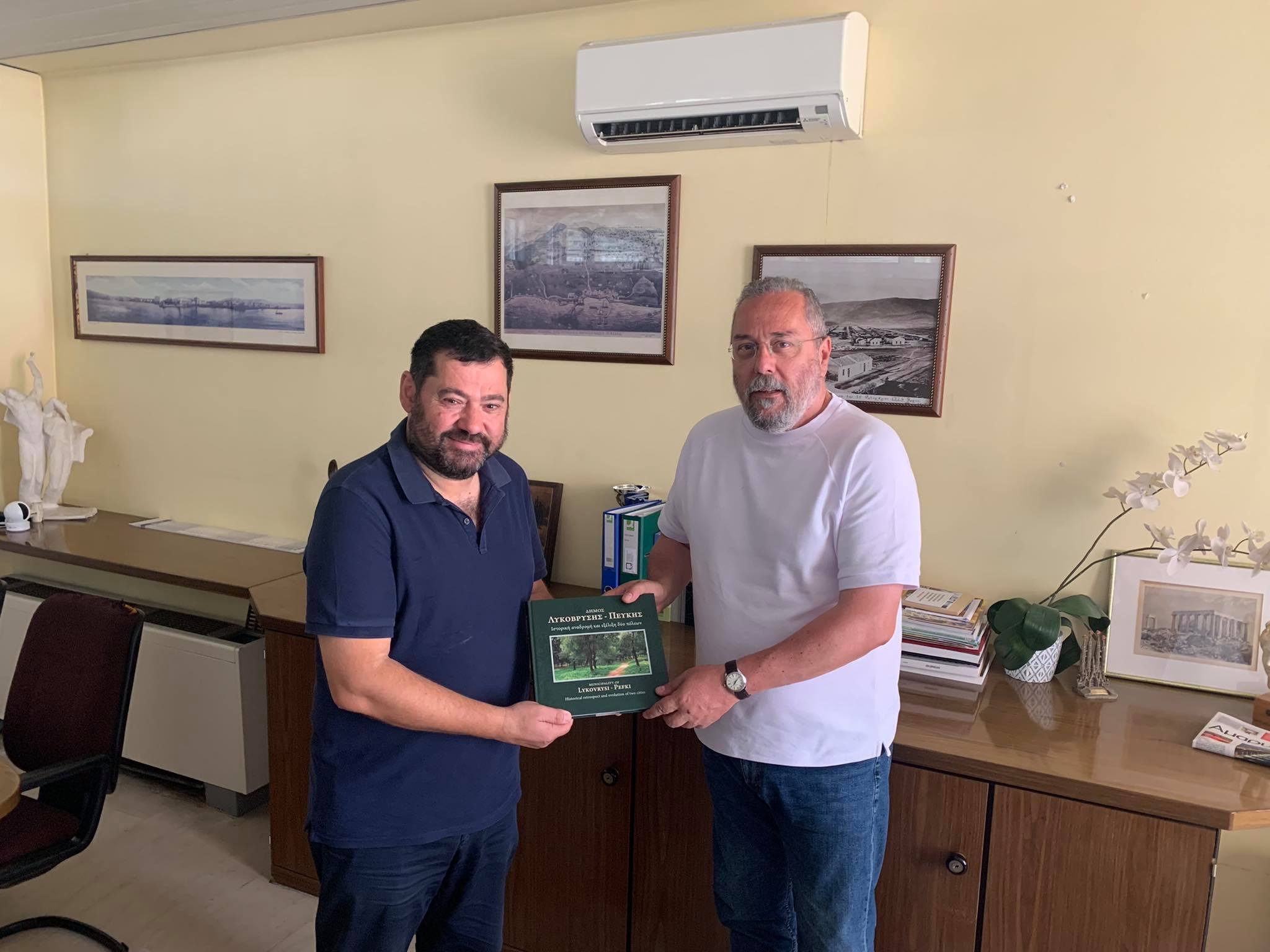 Τον Δήμαρχο Καισαριανής συνάντησε ο Τάσος Μαυρίδης