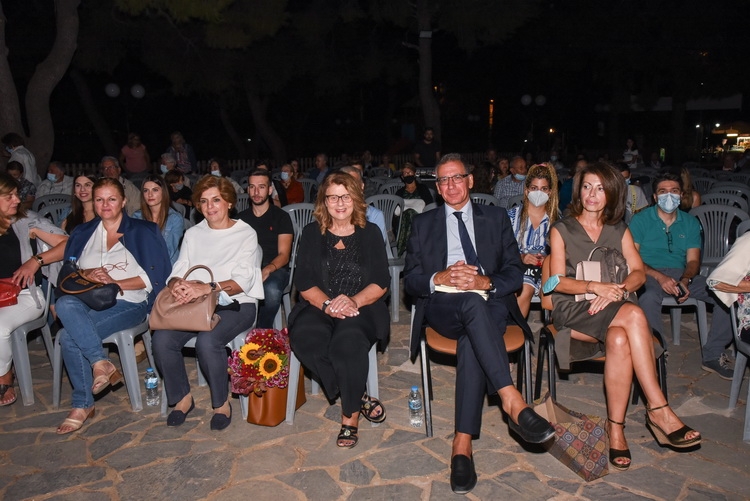 Διαλέξεις για την Επανάσταση φιλοξενήθηκαν στις Βραδιές Πολιτισμού 2001