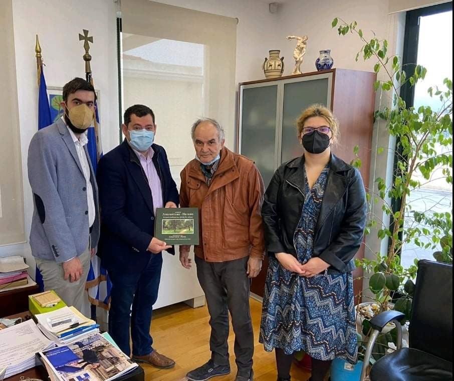 Μέλη Δ.Σ. του Συλλόγου Κρητών ο Τάλως και υποδέχθηκε ο Δήμαρχος