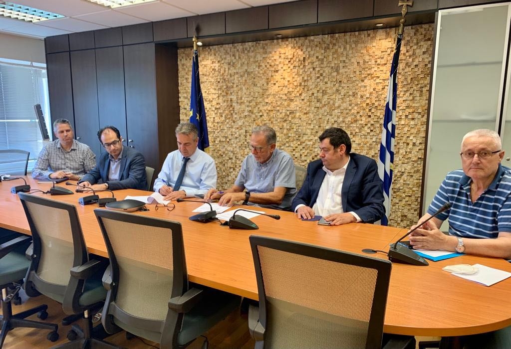 Υπογράφηκε από την ΚτΥπ ΑΕ η σύμβαση με νέο ανάδοχο για τα σχολεία στο Ηλιακό Χωριό. Αποπερατώνονται εντός 240 ημερών