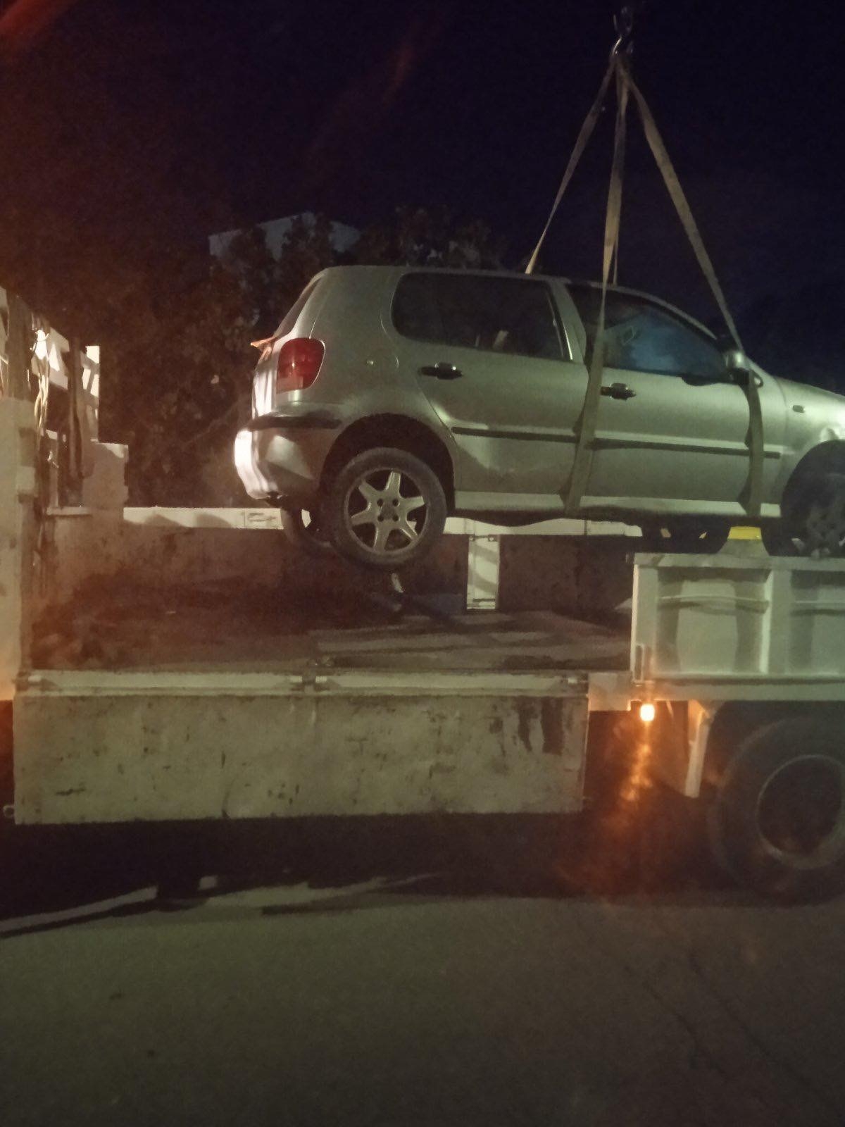 Συνεχίζεται η περισυλλογή εγκαταλελειμμένων οχημάτων από τον Δήμο Λυκόβρυσης - Πεύκης