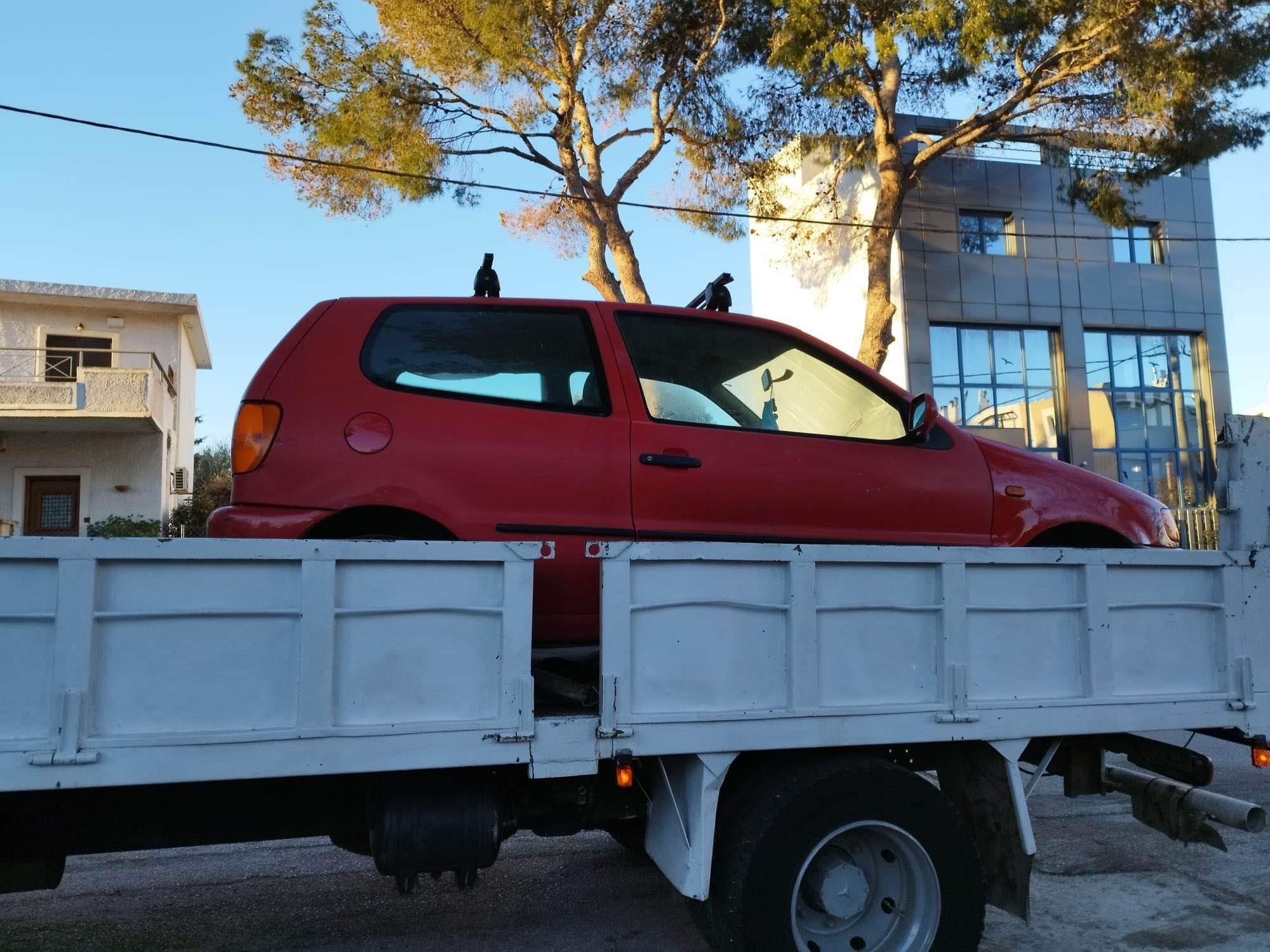 Συνεχίζεται η περισυλλογή εγκαταλελειμμένων οχημάτων από τον Δήμο Λυκόβρυσης- Πεύκης