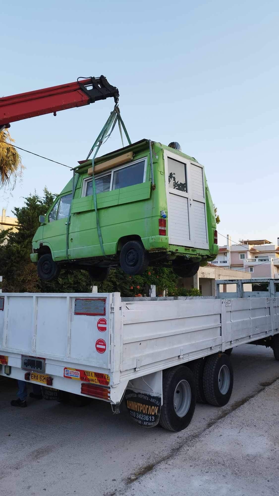 Συνεχίζεται η περισυλλογή εγκαταλελειμμένων οχημάτων από τον Δήμο Λυκόβρυσης- Πεύκης