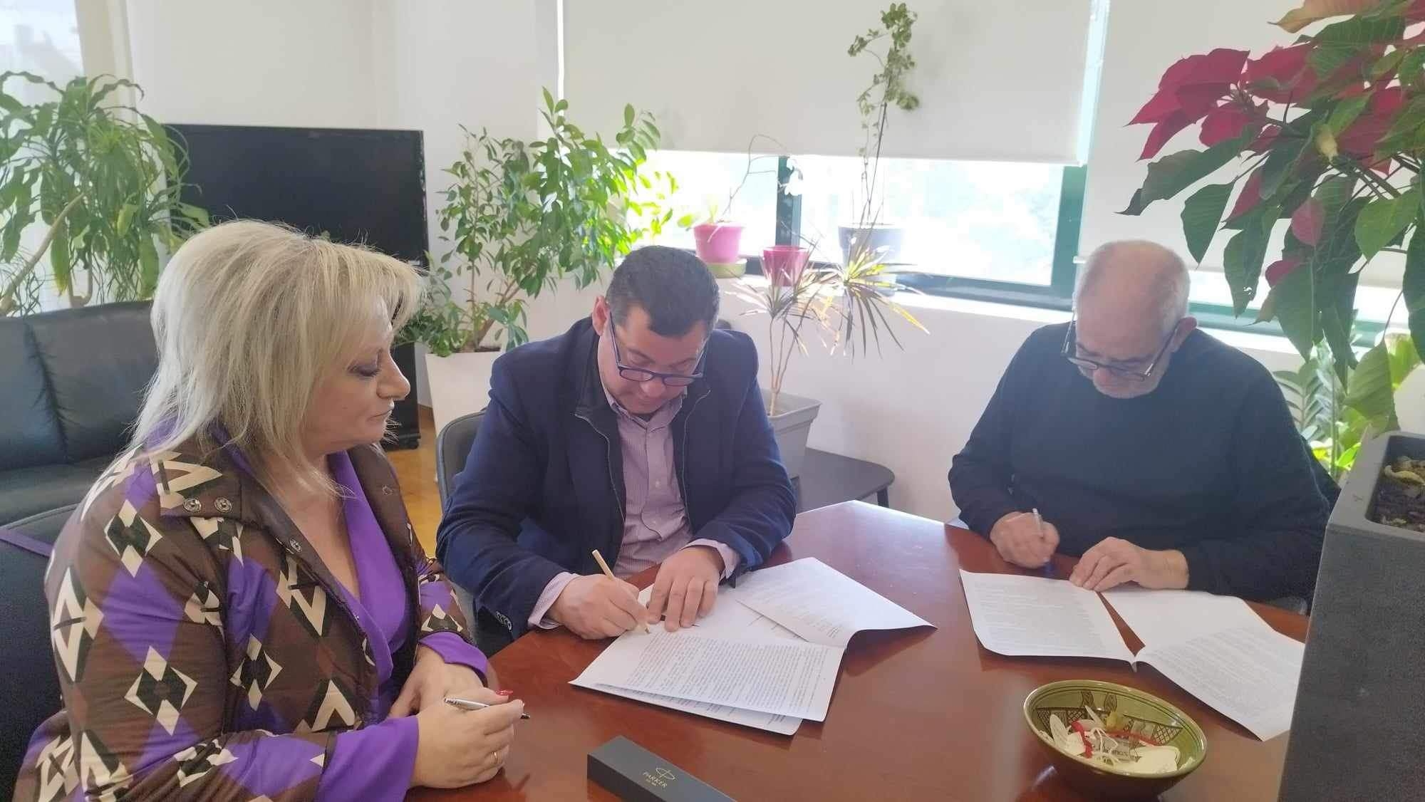 Υπεγράφη η σύμβαση για το μεγάλο έργο κατασκευής του ΚΑΠΗ Κάτω Πεύκης