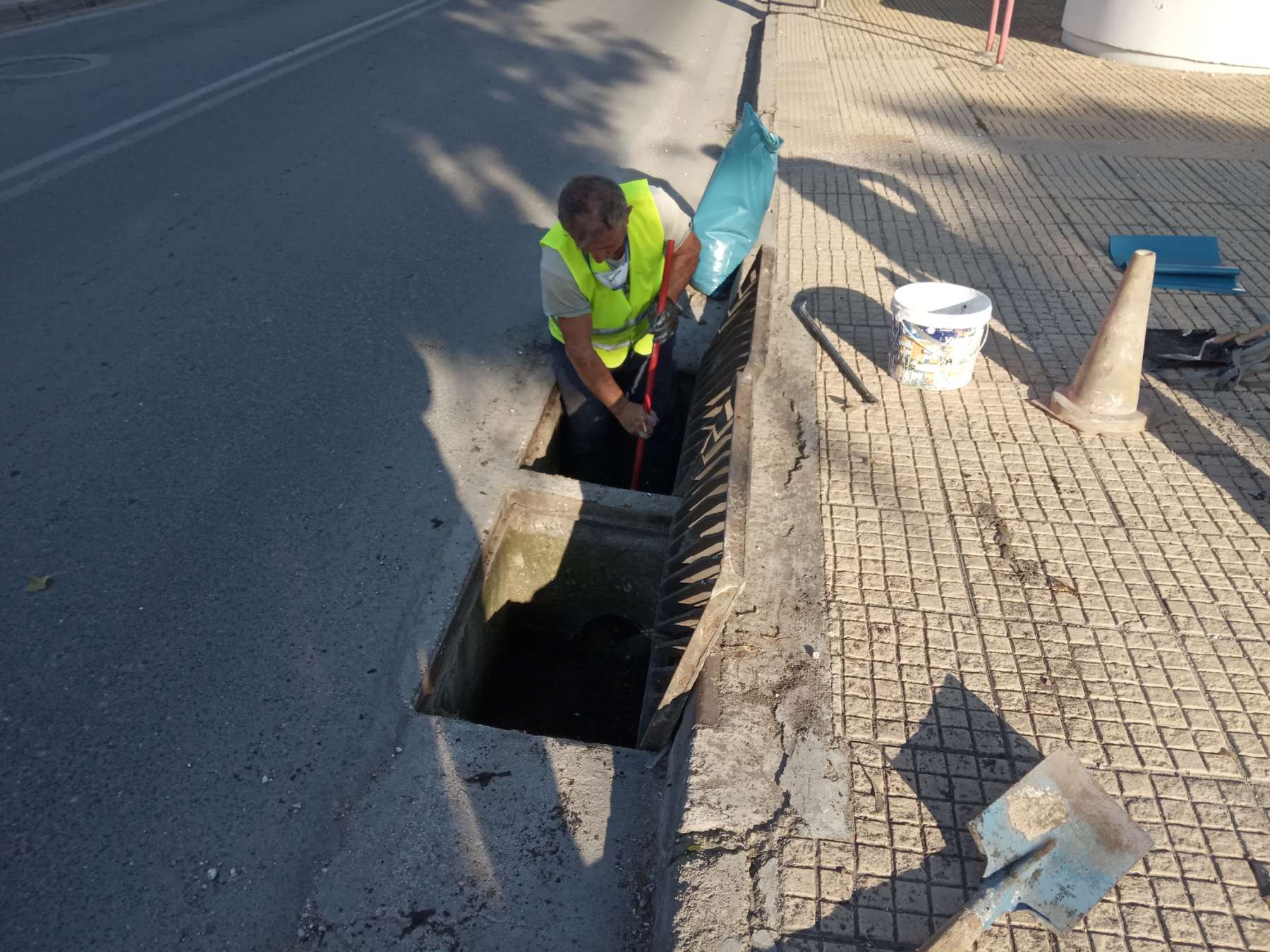 Συνεχίζεται το πρόγραμμα καθαρισμού των φρεατίων