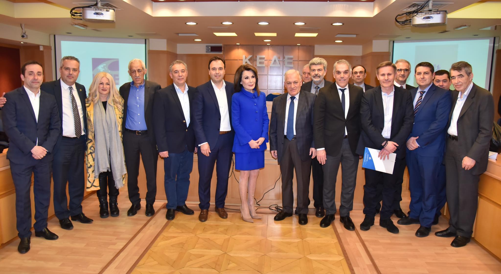 Στην υπογραφή Κειμένου Συναντίληψης και Συνεργασίας ανάμεσα στην ΚΕΔΕ και την Επιτροπή «Ελλάδα 2021» ο Δήμαρχος